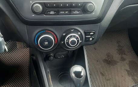 KIA Rio III рестайлинг, 2014 год, 800 000 рублей, 4 фотография