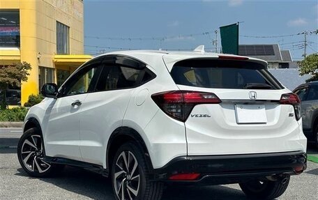 Honda Vezel, 2021 год, 1 295 000 рублей, 5 фотография
