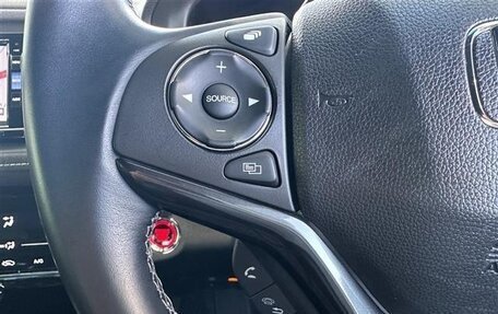 Honda Vezel, 2021 год, 1 295 000 рублей, 14 фотография