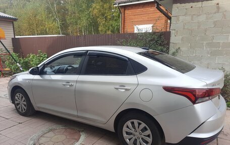 Hyundai Solaris II рестайлинг, 2020 год, 1 555 000 рублей, 5 фотография