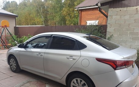 Hyundai Solaris II рестайлинг, 2020 год, 1 555 000 рублей, 8 фотография
