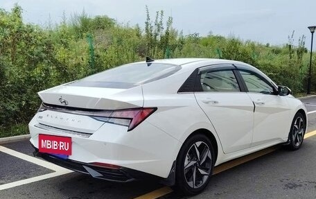 Hyundai Elantra, 2021 год, 1 550 000 рублей, 3 фотография