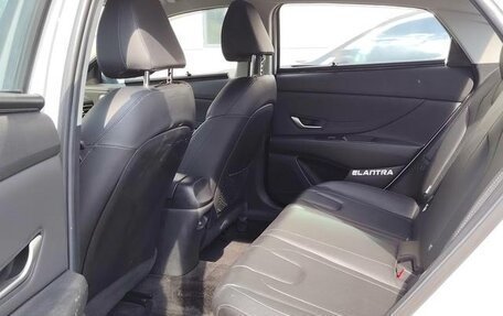Hyundai Elantra, 2021 год, 1 550 000 рублей, 8 фотография