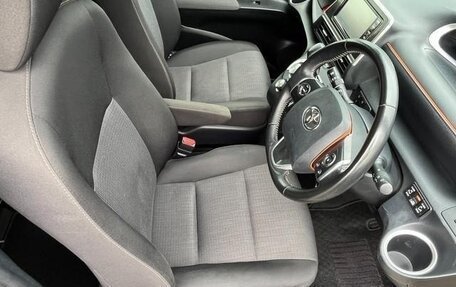 Toyota Sienta II, 2021 год, 1 012 000 рублей, 34 фотография