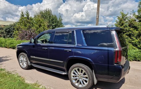 Cadillac Escalade IV, 2019 год, 5 800 000 рублей, 1 фотография
