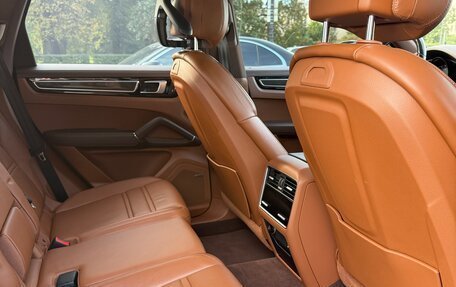 Porsche Cayenne III, 2022 год, 11 000 000 рублей, 3 фотография