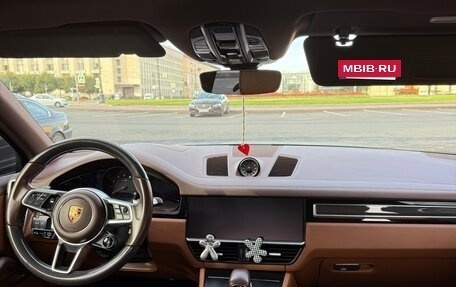 Porsche Cayenne III, 2022 год, 11 000 000 рублей, 6 фотография