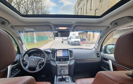 Toyota Land Cruiser 200, 2018 год, 8 200 000 рублей, 9 фотография