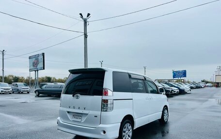 Toyota Voxy II, 2003 год, 1 079 000 рублей, 6 фотография