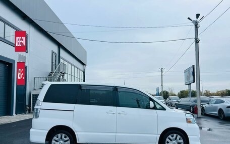 Toyota Voxy II, 2003 год, 1 079 000 рублей, 7 фотография