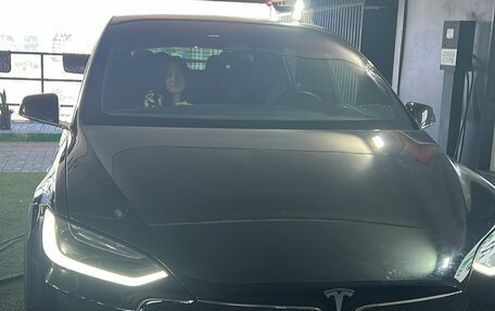Tesla Model X I, 2018 год, 4 000 000 рублей, 11 фотография