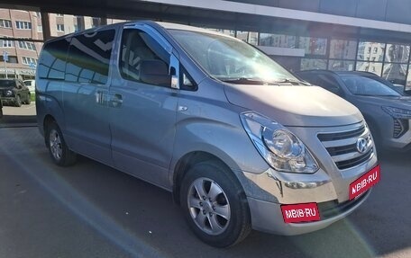 Hyundai Grand Starex Grand Starex I рестайлинг 2, 2017 год, 2 699 000 рублей, 5 фотография