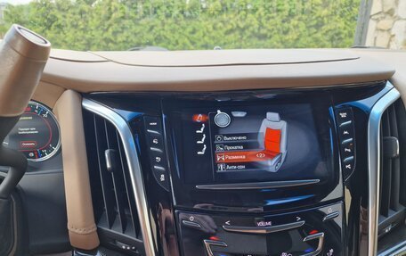 Cadillac Escalade IV, 2019 год, 5 800 000 рублей, 5 фотография