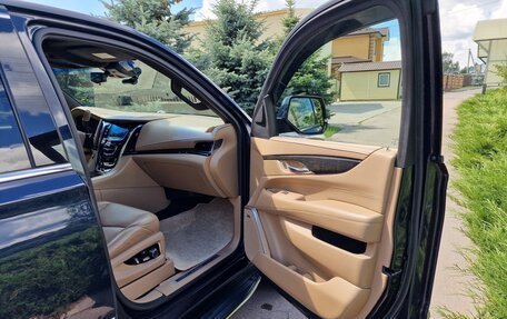 Cadillac Escalade IV, 2019 год, 5 800 000 рублей, 6 фотография