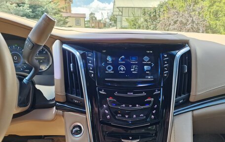 Cadillac Escalade IV, 2019 год, 5 800 000 рублей, 11 фотография