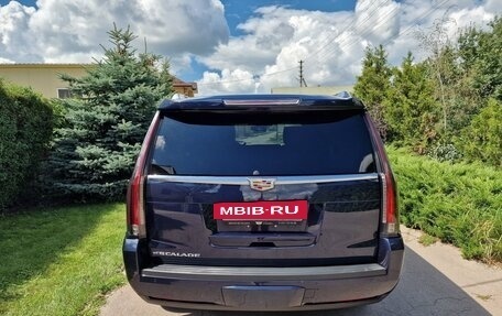 Cadillac Escalade IV, 2019 год, 5 800 000 рублей, 3 фотография