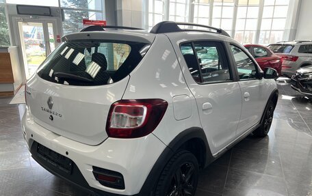 Renault Sandero II рестайлинг, 2019 год, 949 000 рублей, 4 фотография
