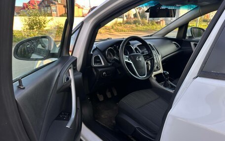 Opel Astra J, 2010 год, 430 000 рублей, 6 фотография