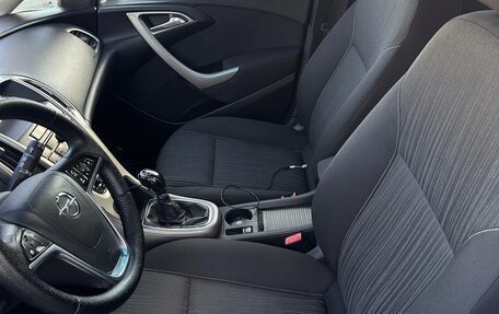 Opel Astra J, 2010 год, 430 000 рублей, 8 фотография