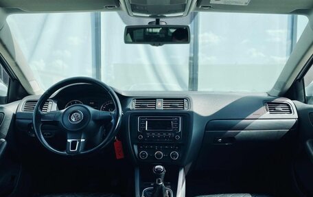 Volkswagen Jetta VI, 2014 год, 885 000 рублей, 13 фотография
