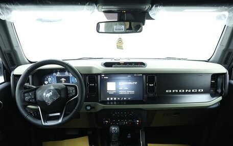 Ford Bronco, 2025 год, 7 200 000 рублей, 10 фотография