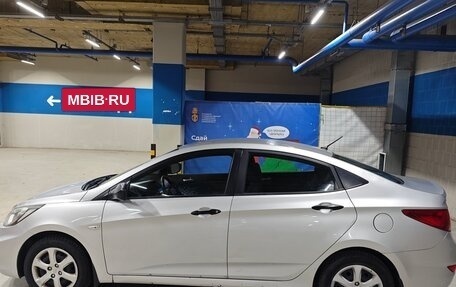 Hyundai Solaris II рестайлинг, 2013 год, 830 000 рублей, 2 фотография