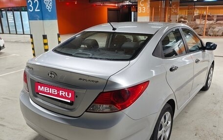 Hyundai Solaris II рестайлинг, 2013 год, 830 000 рублей, 5 фотография