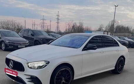 Mercedes-Benz E-Класс, 2022 год, 5 600 000 рублей, 2 фотография