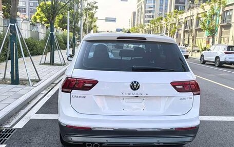 Volkswagen Tiguan II, 2021 год, 2 900 010 рублей, 4 фотография