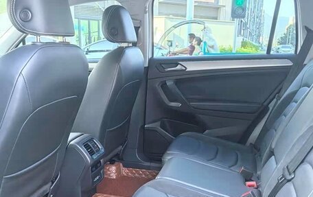 Volkswagen Tiguan II, 2021 год, 2 900 010 рублей, 11 фотография