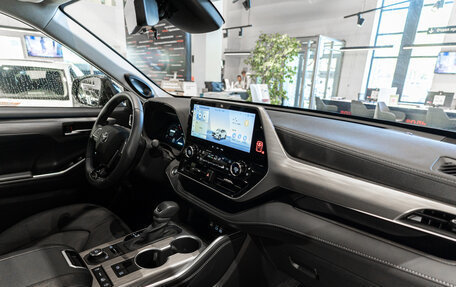 Toyota Highlander, 2025 год, 5 936 000 рублей, 17 фотография