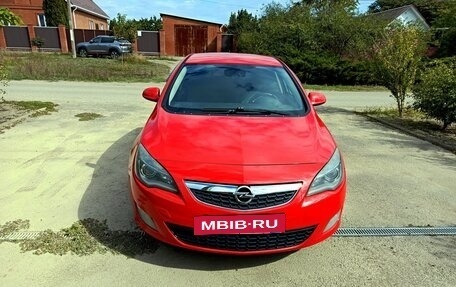 Opel Astra J, 2012 год, 755 000 рублей, 2 фотография