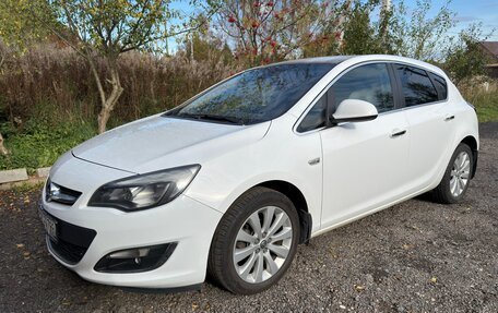 Opel Astra J, 2013 год, 850 000 рублей, 1 фотография