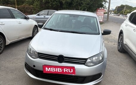Volkswagen Polo VI (EU Market), 2014 год, 450 000 рублей, 1 фотография
