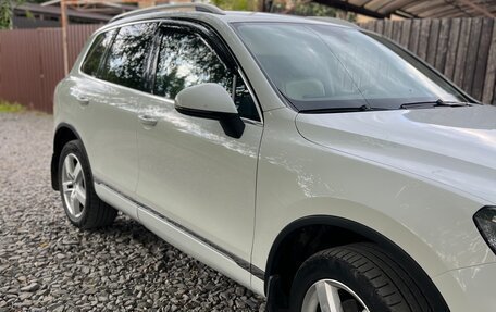 Volkswagen Touareg III, 2012 год, 1 750 000 рублей, 2 фотография