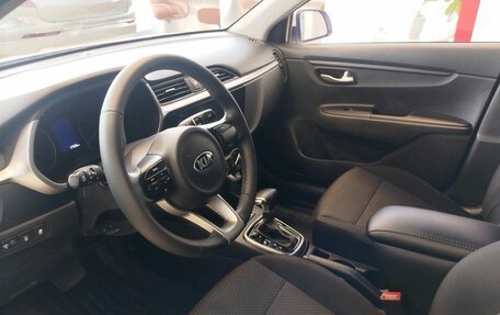 KIA Rio IV, 2021 год, 1 999 900 рублей, 8 фотография