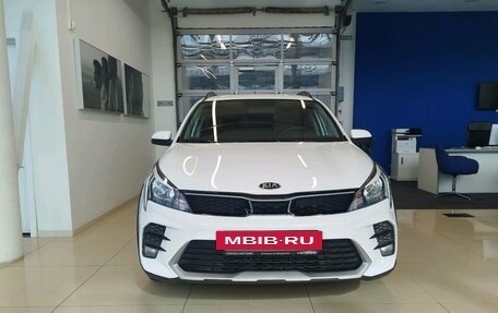 KIA Rio IV, 2021 год, 1 999 900 рублей, 2 фотография