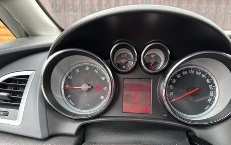 Opel Astra J, 2013 год, 850 000 рублей, 8 фотография