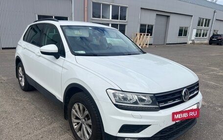 Volkswagen Tiguan II, 2019 год, 2 350 000 рублей, 4 фотография