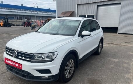 Volkswagen Tiguan II, 2019 год, 2 350 000 рублей, 3 фотография
