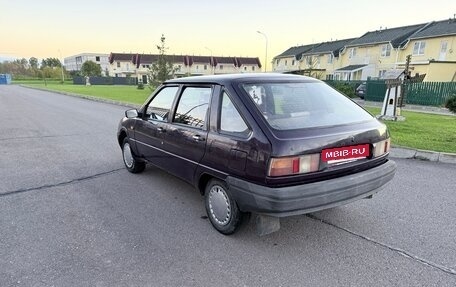 ИЖ 2126 «Ода», 2001 год, 85 000 рублей, 5 фотография