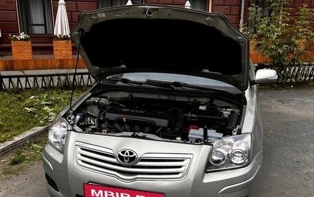 Toyota Avensis III рестайлинг, 2007 год, 745 000 рублей, 3 фотография