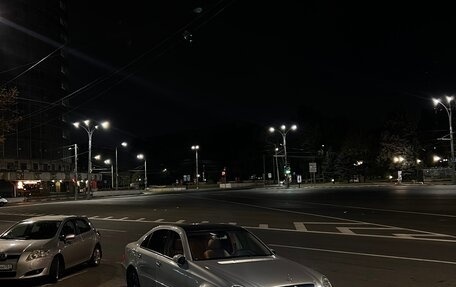 Mercedes-Benz E-Класс, 2004 год, 950 000 рублей, 1 фотография