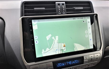 Toyota Land Cruiser Prado 150 рестайлинг 2, 2019 год, 7 000 000 рублей, 16 фотография