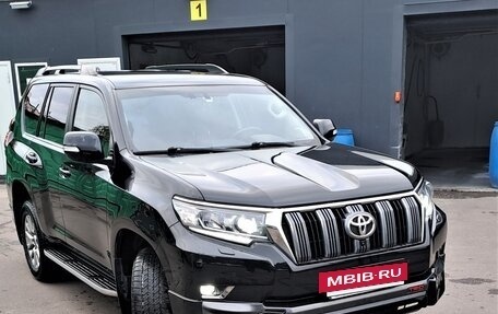 Toyota Land Cruiser Prado 150 рестайлинг 2, 2019 год, 7 000 000 рублей, 19 фотография