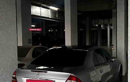 Mercedes-Benz E-Класс, 2004 год, 950 000 рублей, 4 фотография