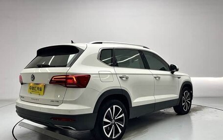 Volkswagen Tiguan II, 2021 год, 1 458 277 рублей, 4 фотография