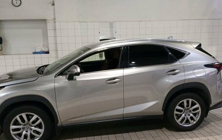 Lexus NX I, 2018 год, 2 370 000 рублей, 4 фотография