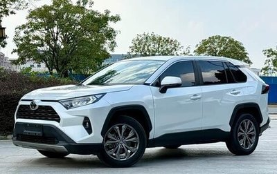 Toyota RAV4, 2023 год, 2 445 000 рублей, 1 фотография