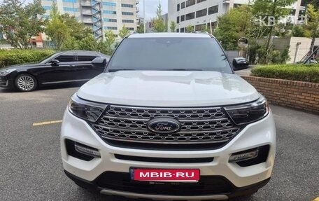 Ford Explorer VI, 2022 год, 2 893 000 рублей, 2 фотография